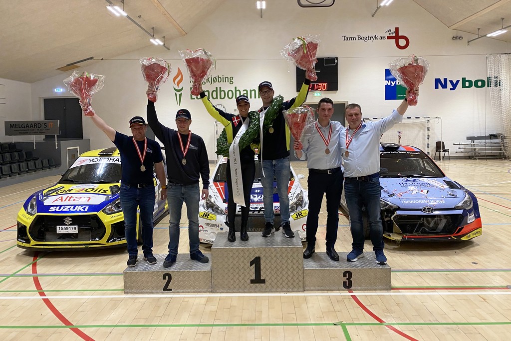 Jacob Madsen og Line Nedergaard blev hædret for sejren i Dansk Super Rally